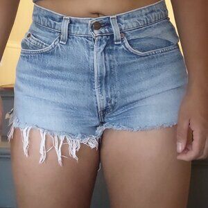 Levis Denim Cut off shorts distressed vintage Mom shorts